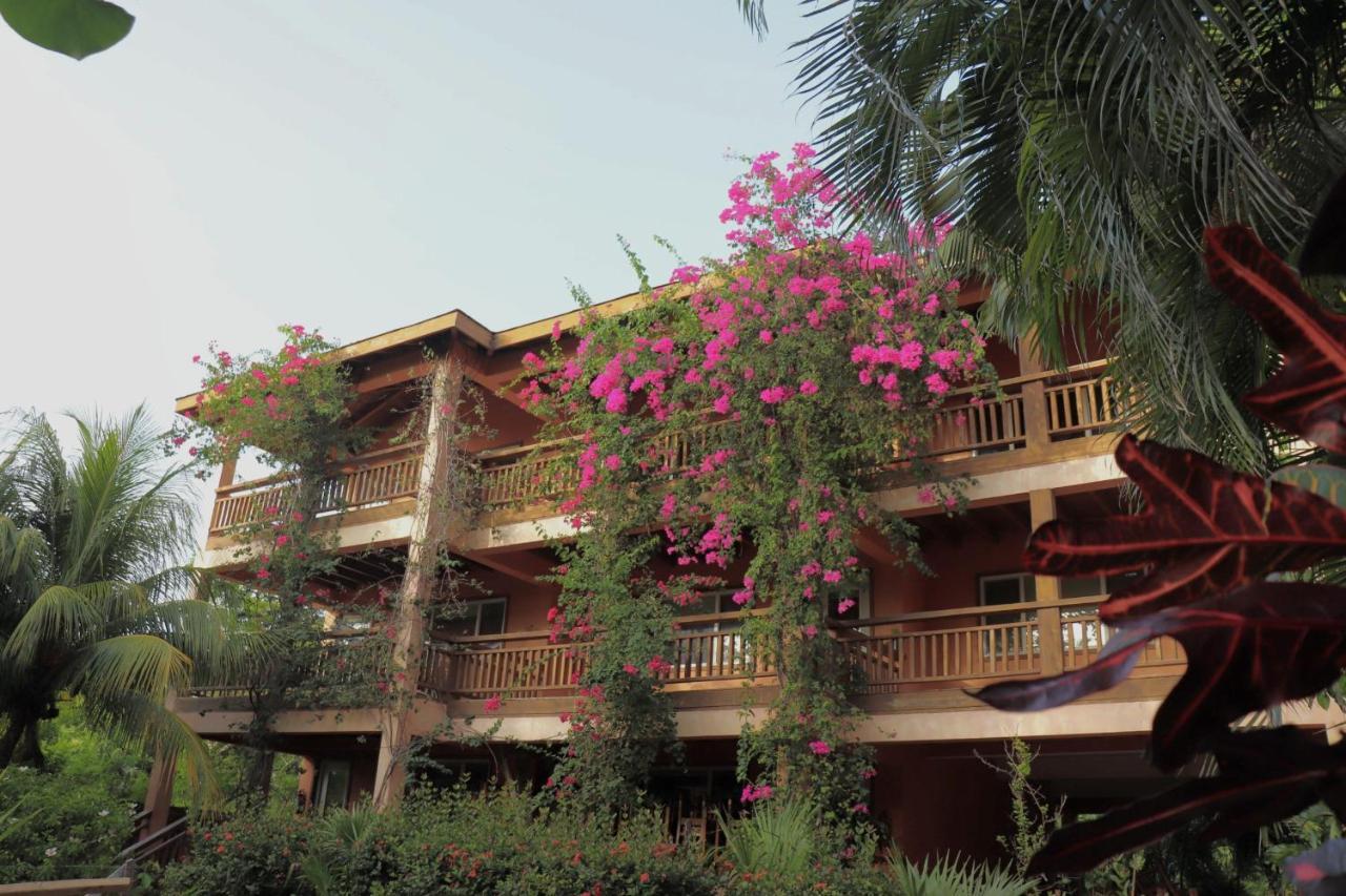 Hotel Posada Seremein Roatan West Bay Bagian luar foto