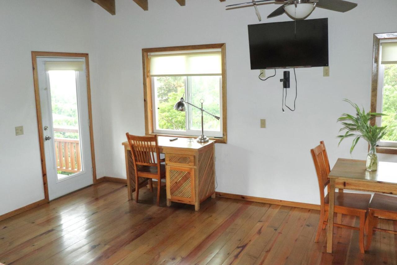 Hotel Posada Seremein Roatan West Bay Bagian luar foto