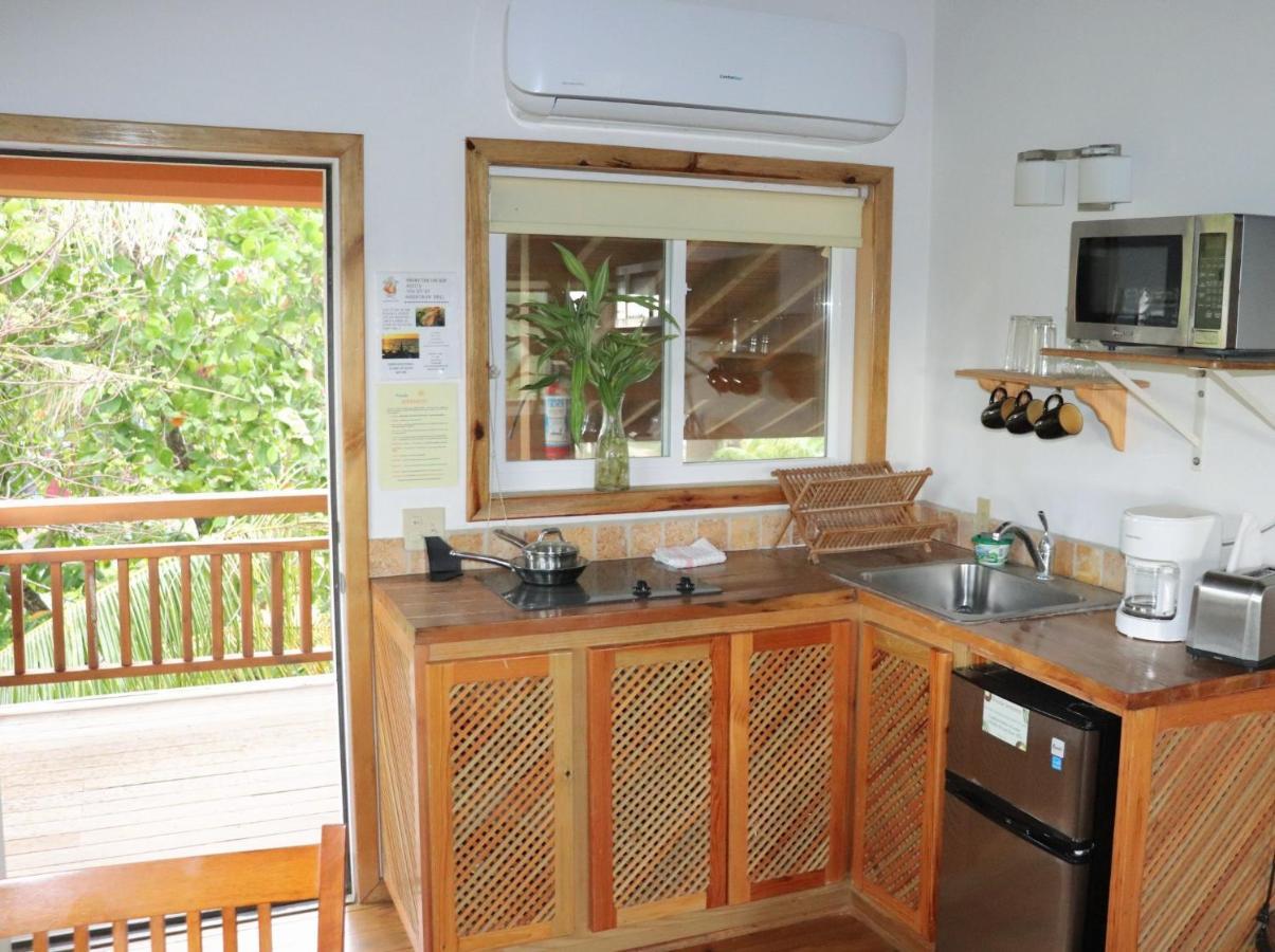 Hotel Posada Seremein Roatan West Bay Bagian luar foto
