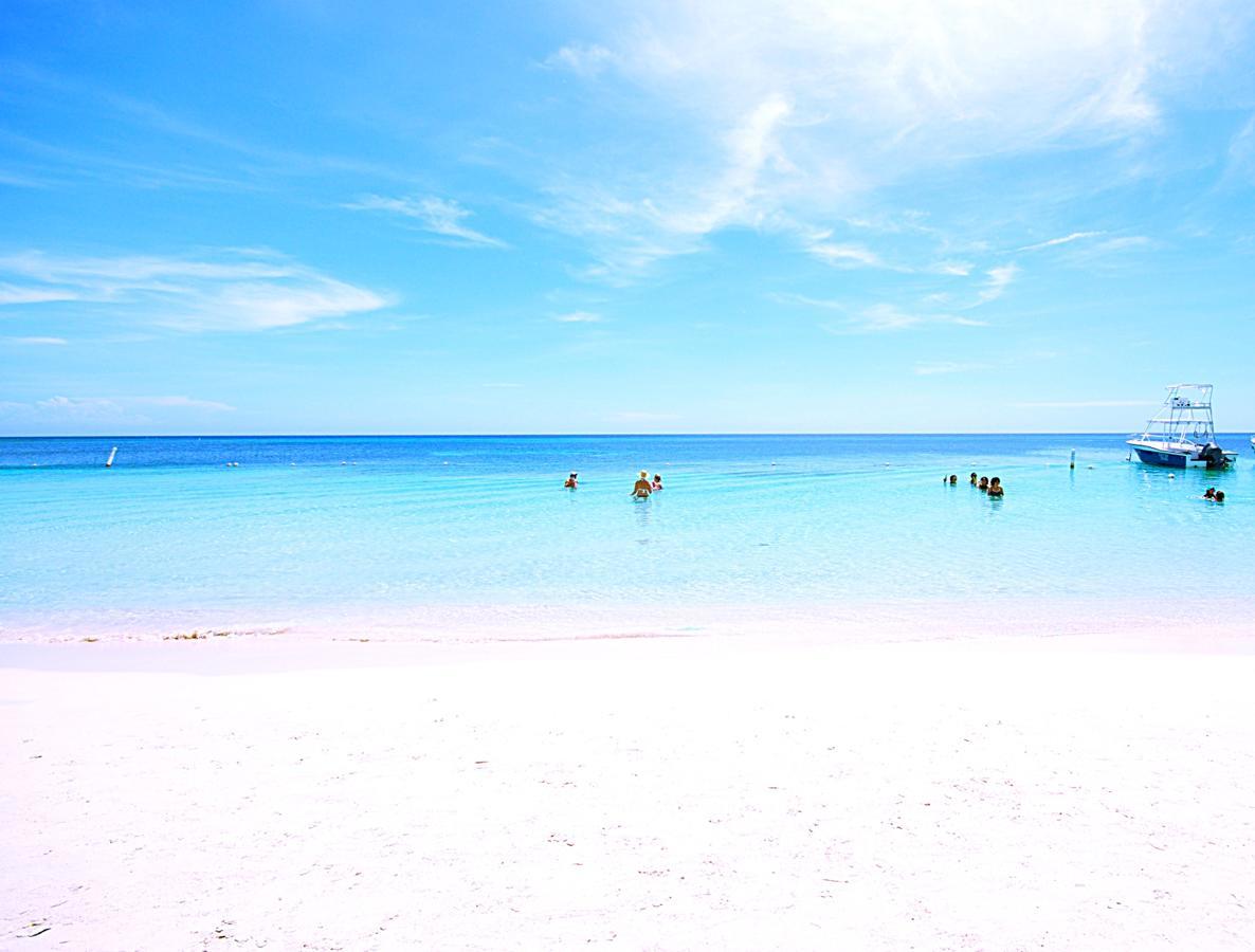Hotel Posada Seremein Roatan West Bay Bagian luar foto