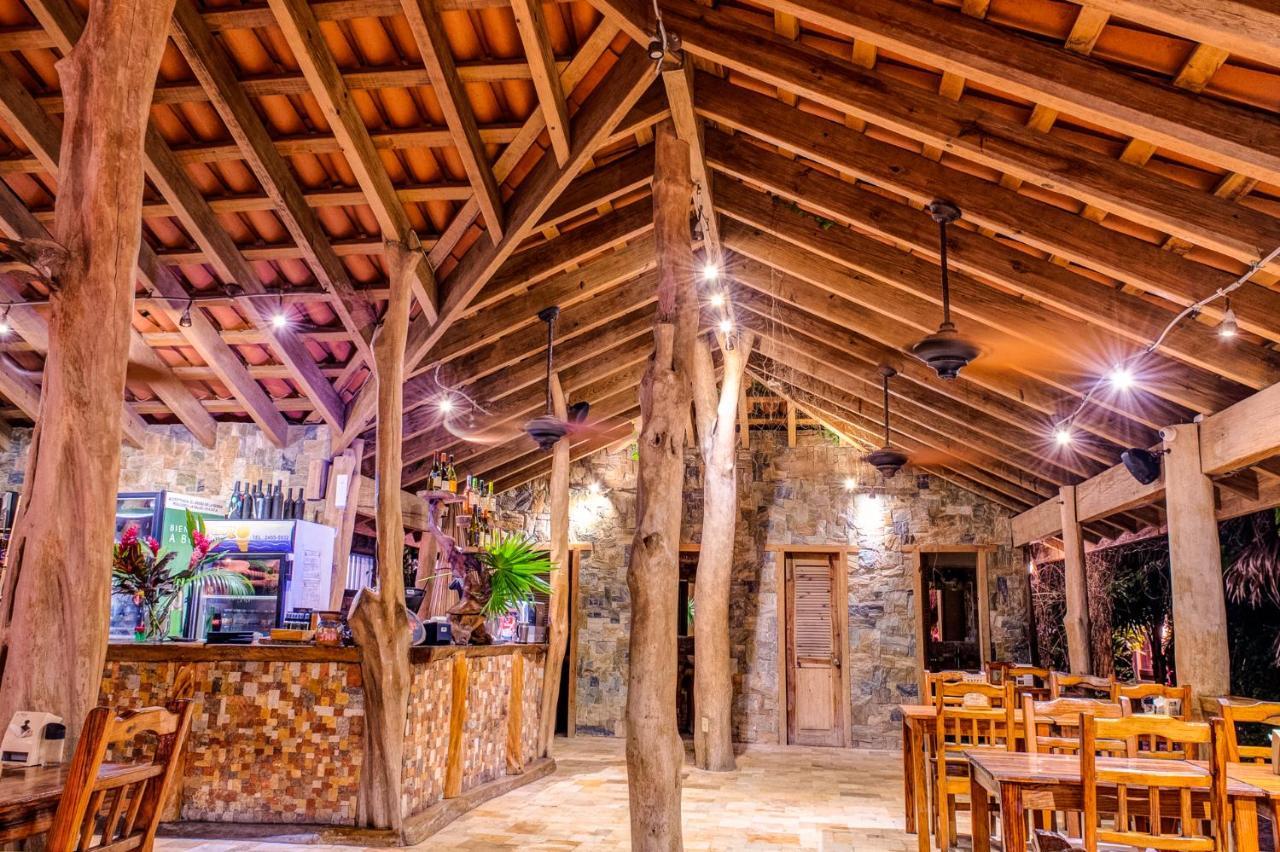 Hotel Posada Seremein Roatan West Bay Bagian luar foto