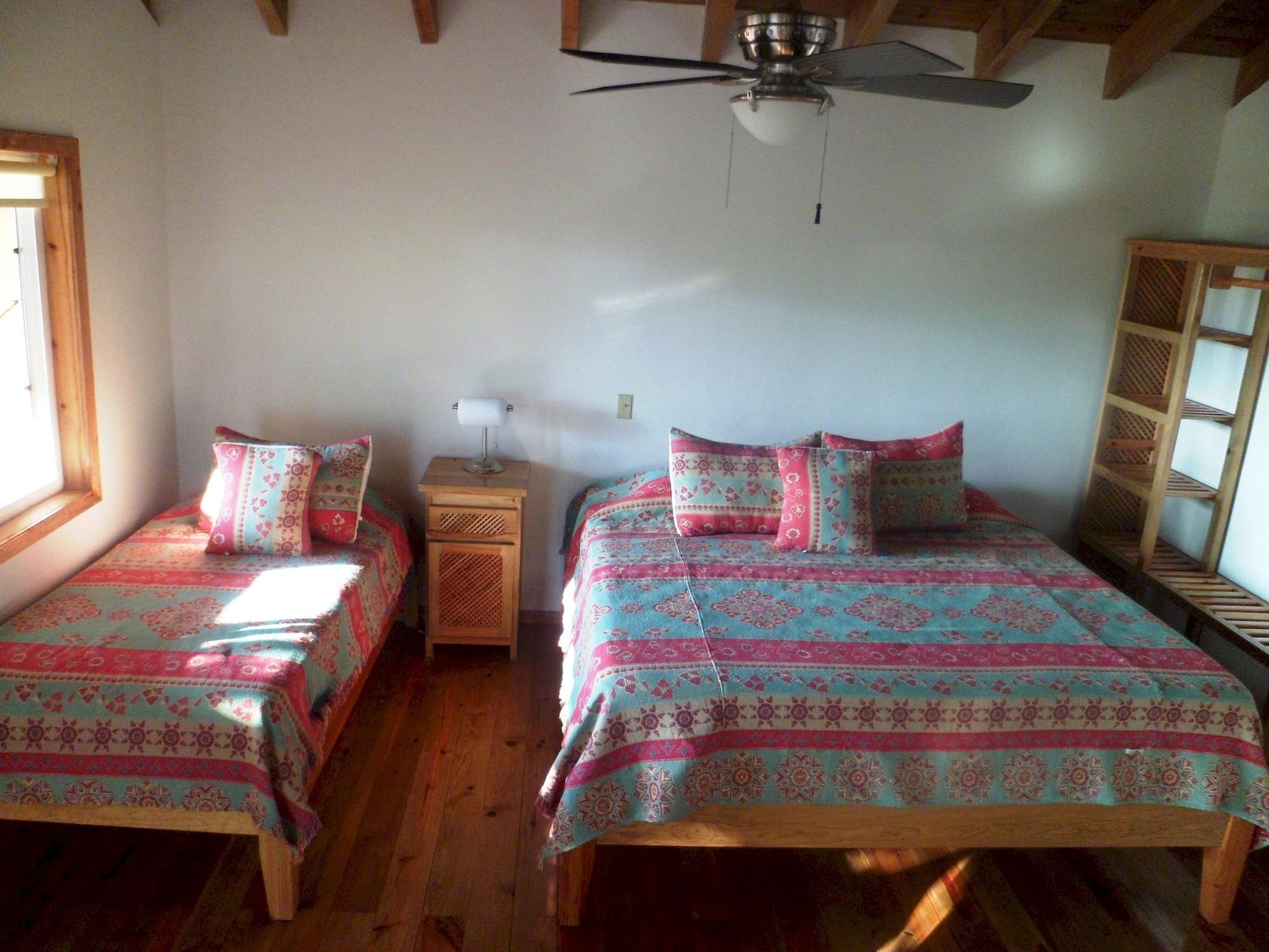 Hotel Posada Seremein Roatan West Bay Bagian luar foto