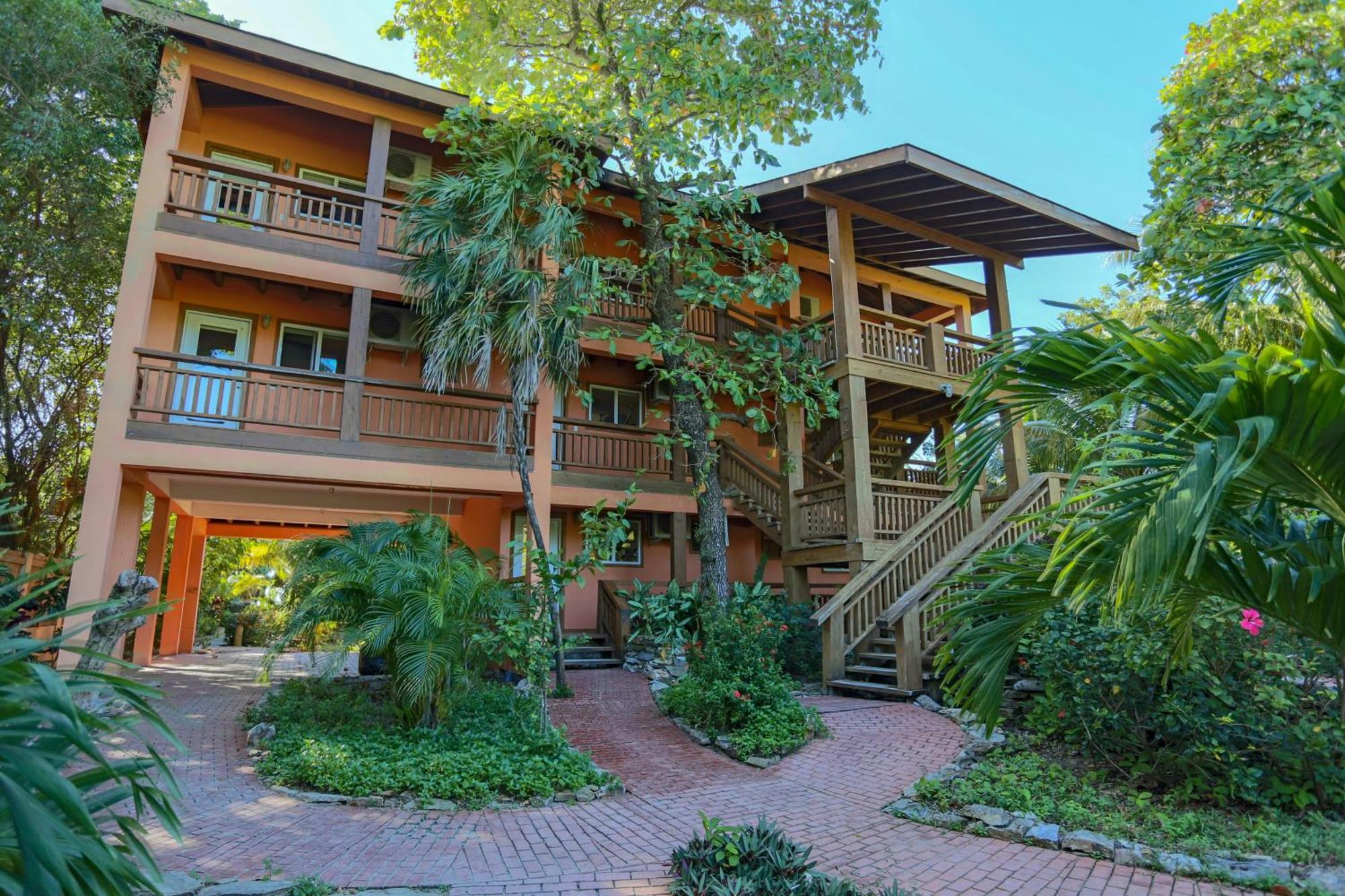 Hotel Posada Seremein Roatan West Bay Bagian luar foto